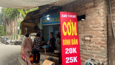 Mối lo mất vệ sinh an toàn thực phẩm từ cơm bụi
