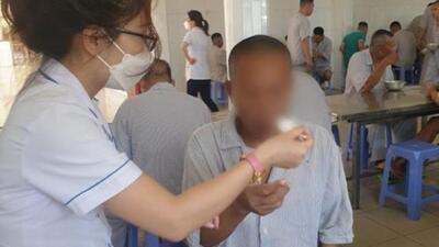Điều dưỡng chăm bệnh nhân tâm thần - những bông hoa thầm lặng tỏa hương