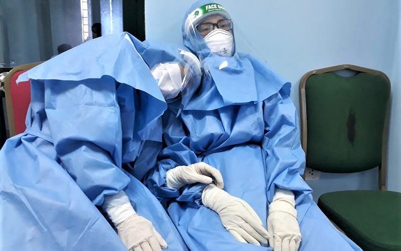 Trong 1,5 năm có gần 9.400 nhân viên y tế xin thôi việc, bỏ việc