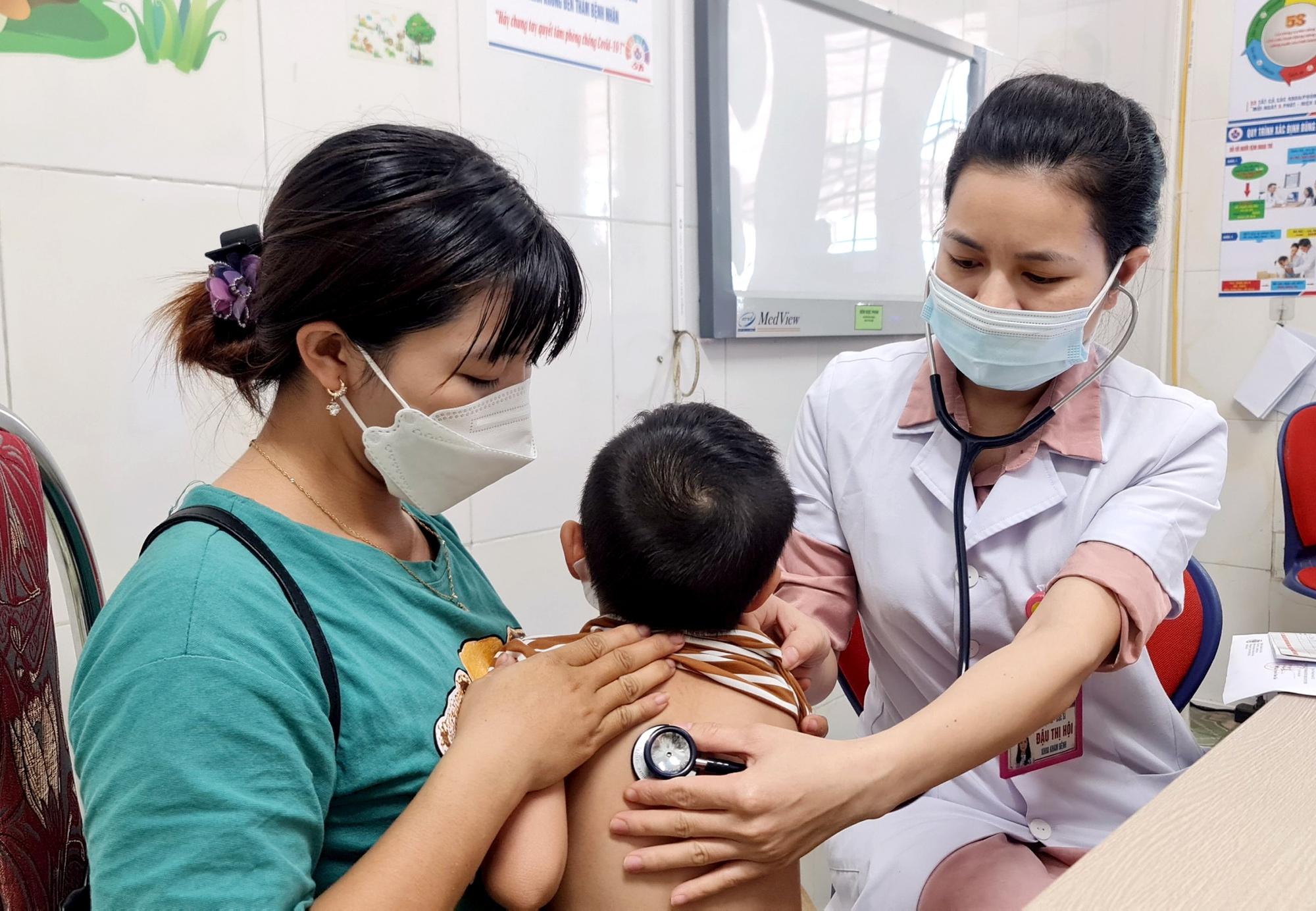 Thứ trưởng Bộ Y tế: Nhiều điểm mới tạo hành lang pháp lý quan trọng cho hoạt động khám, chữa bệnh  - Ảnh 5.