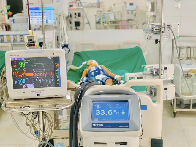 Nghệ An: Cứu sống trẻ ngừng thở, ngừng tim sau đuối nước nhờ kỹ thuật hạ thân nhiệt chỉ huy  - Ảnh 1.
