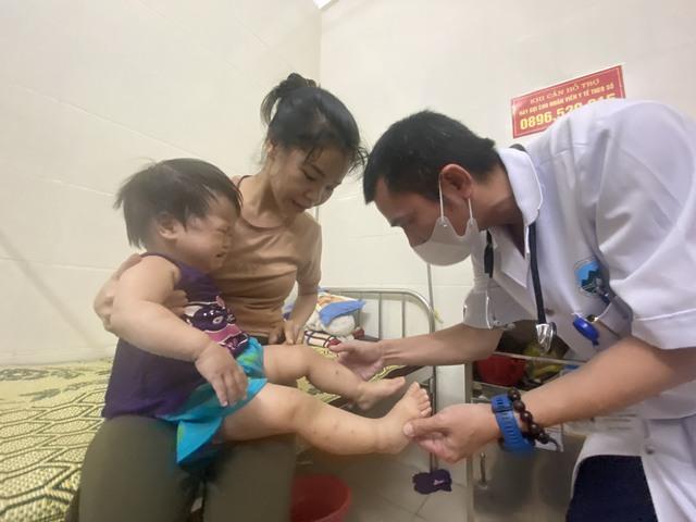 Hà Tĩnh chủ động phòng bệnh tay chân miệng trong mùa tựu trường - Ảnh 1.