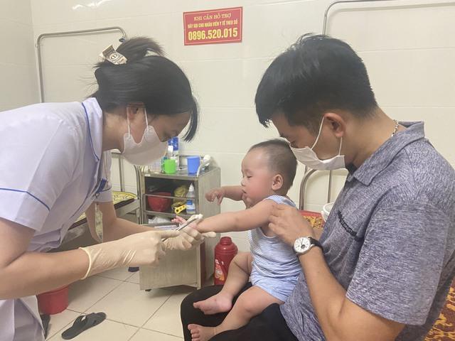 Hà Tĩnh chủ động phòng bệnh tay chân miệng trong mùa tựu trường - Ảnh 3.