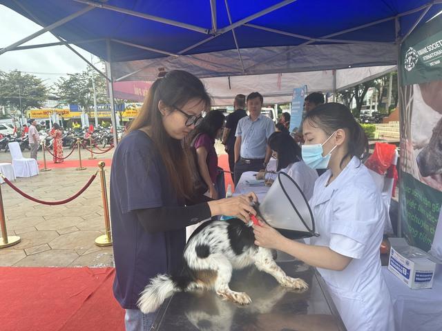 Lễ mít tinh phòng chống bệnh dại 2023: Mỗi người dân là một chiến sĩ trên mặt trận phòng chống dịch bệnh - Ảnh 6.
