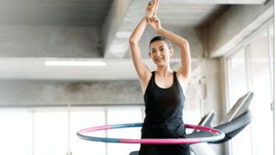 7 bài tập với vòng lắc giúp giảm cân hiệu quả