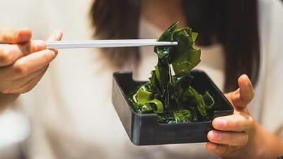 Chế độ dinh dưỡng cho người bệnh suy giáp: Nên ăn gì và kiêng gì để kiểm soát bệnh hiệu quả?