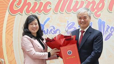 Bộ trưởng Đào Hồng Lan trao quyết định bổ nhiệm lại Tổng Biên tập Báo Sức khoẻ và Đời sống, bổ nhiệm lãnh đạo Vụ Pháp chế, Hội đồng Y khoa Quốc gia