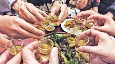 Ngộ độc thực phẩm, rượu bia gia tăng dịp Tết: Chuyên gia cảnh báo không chủ quan