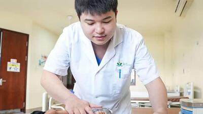 6 tháng sau khi bị chó nhà cắn, trẻ 14 tuổi mắc bệnh dại, tính mạng nguy kịch