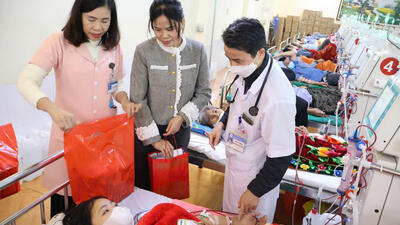 Xuân yêu thương: Ấm lòng bệnh nhân nghèo