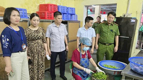 Yêu cầu dừng hoạt động bếp ăn tập thể