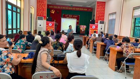Trạm Y tế xã Hiệp Cường tổ chức truyền thông, tư vấn chăm sóc sức khỏe cho người cao tuổi