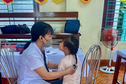 Xã Hồng Vũ hoàn thành khám sức khỏe cho 100% trẻ em dưới 6 tuổi chỉ trong 2 ngày
