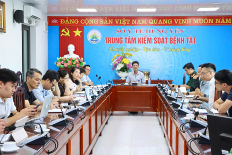 CDC Hưng Yên họp bàn giải pháp triển khai xây dựng hồ sơ sức khỏe điện tử và kho dữ liệu y tế toàn tỉnh