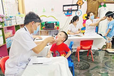 Hơn 4.300 học sinh được khám sức khỏe định kỳ