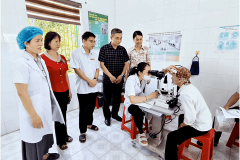 Khám sức khỏe miễn phí – chăm lo thiết thực cho người có công tại xã Nam Thái Ninh