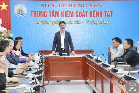 Trung tâm Kiểm soát bệnh tật tỉnh Hưng Yên trao chứng chỉ đào tạo điều trị Methadone cho 76 học viên