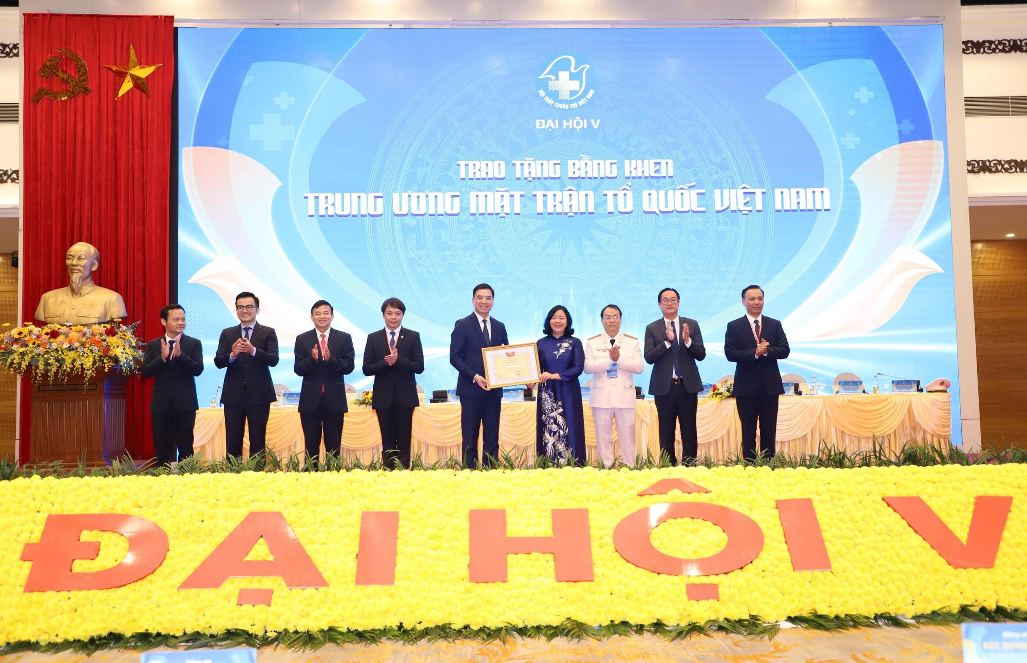 Thầy thuốc trẻ phải là lực lượng nòng cốt trong sự dịch chuyển từ chữa bệnh sang phòng bệnh- Ảnh 1. Thầy thuốc trẻ phải là lực lượng nòng cốt trong sự dịch chuyển từ chữa bệnh sang phòng bệnh- Ảnh 1.