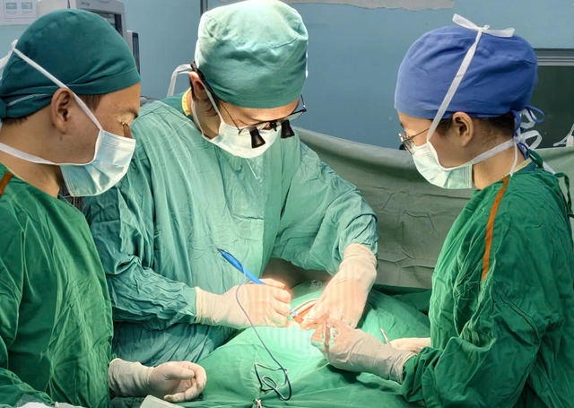 Nhiều trẻ nhỏ bị tắc ruột do nuốt hạt nở đồ chơi- Ảnh 1. Nhiều trẻ nhỏ bị tắc ruột do nuốt hạt nở đồ chơi- Ảnh 1.