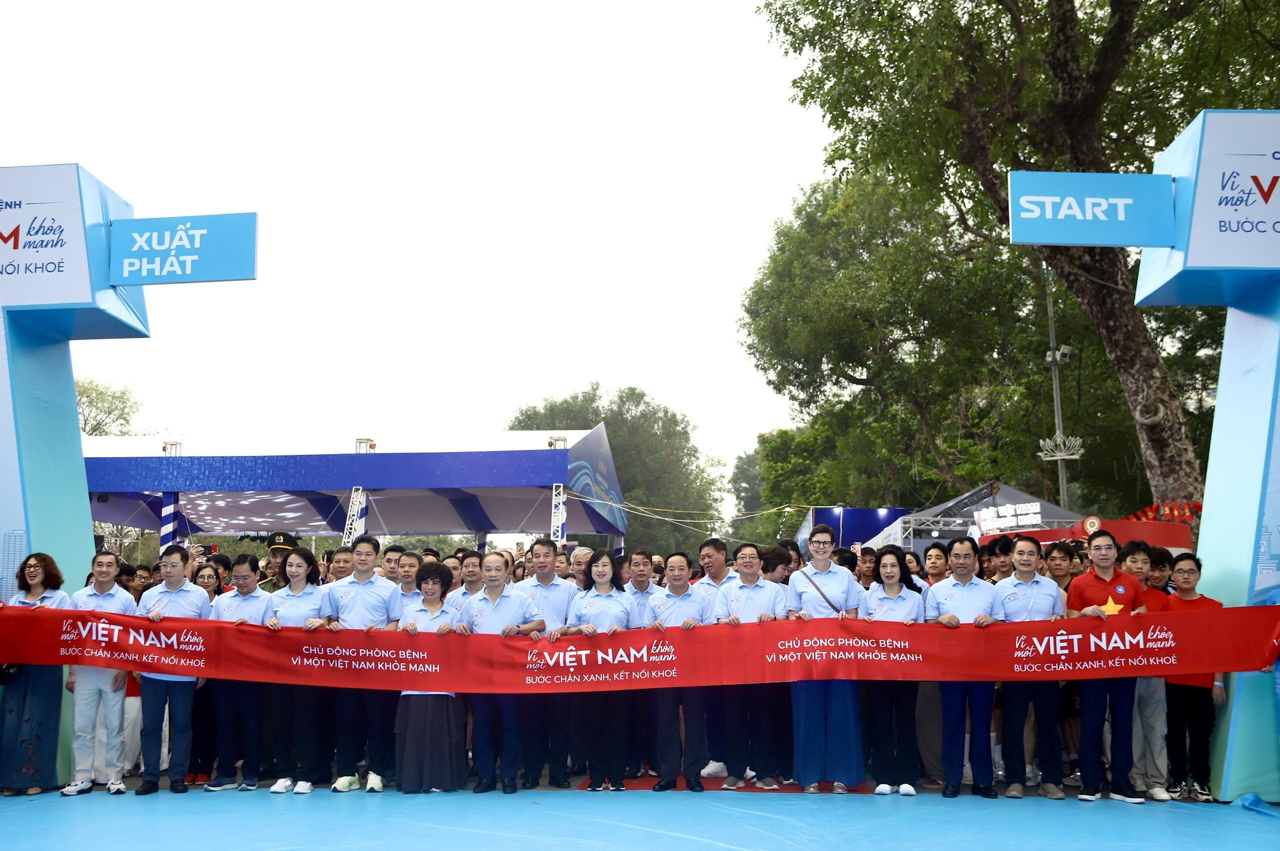 “Chủ động phòng bệnh là yêu cầu phát triển đất nước trong giai đoạn mới”- Ảnh 2. “Chủ động phòng bệnh là yêu cầu phát triển đất nước trong giai đoạn mới”- Ảnh 2.