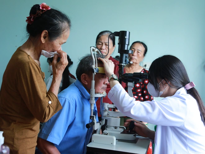 Bộ trưởng Đào Hồng Lan: Chăm sóc sức khỏe người dân từ sớm, từ xa và ngay tại cơ sở- Ảnh 11. Bộ trưởng Đào Hồng Lan: Chăm sóc sức khỏe người dân từ sớm, từ xa và ngay tại cơ sở- Ảnh 11.