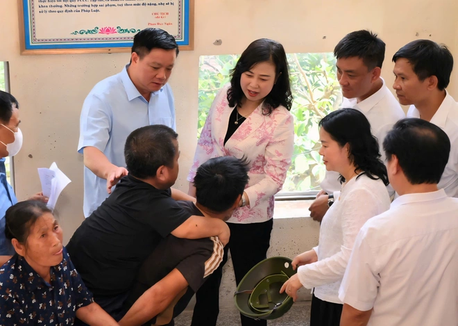 Bộ trưởng Đào Hồng Lan: Chăm sóc sức khỏe người dân từ sớm, từ xa và ngay tại cơ sở- Ảnh 3. Bộ trưởng Đào Hồng Lan: Chăm sóc sức khỏe người dân từ sớm, từ xa và ngay tại cơ sở- Ảnh 3.